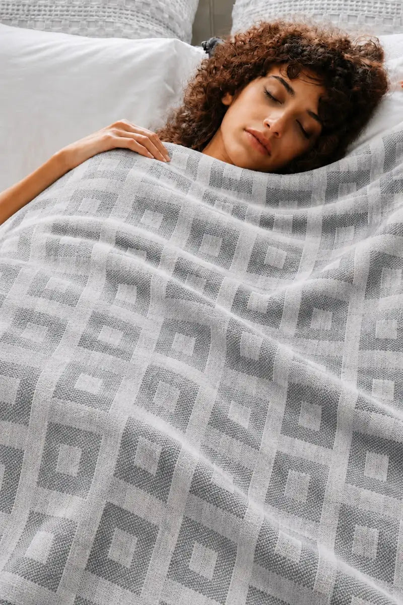 Gray Thermal Cotton Blanket – Geometric Weave Texture