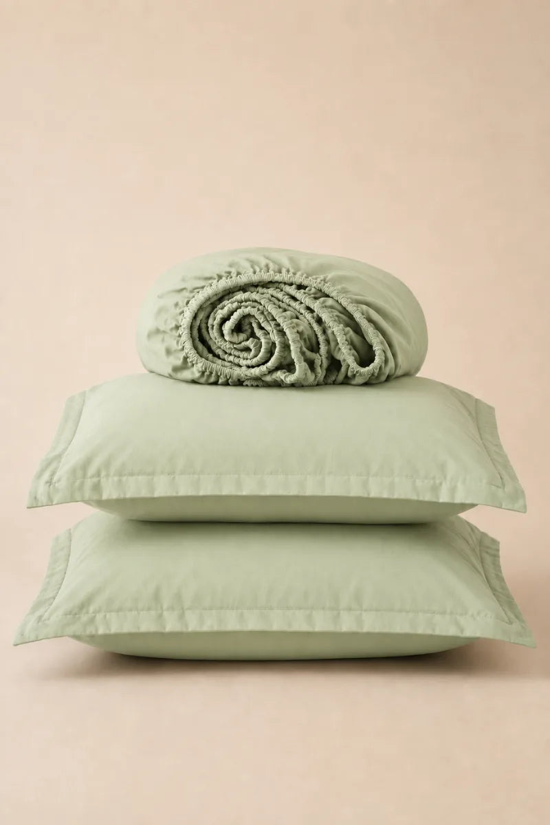 Pistachio Green Solid 3-Piece Bedsheet Set