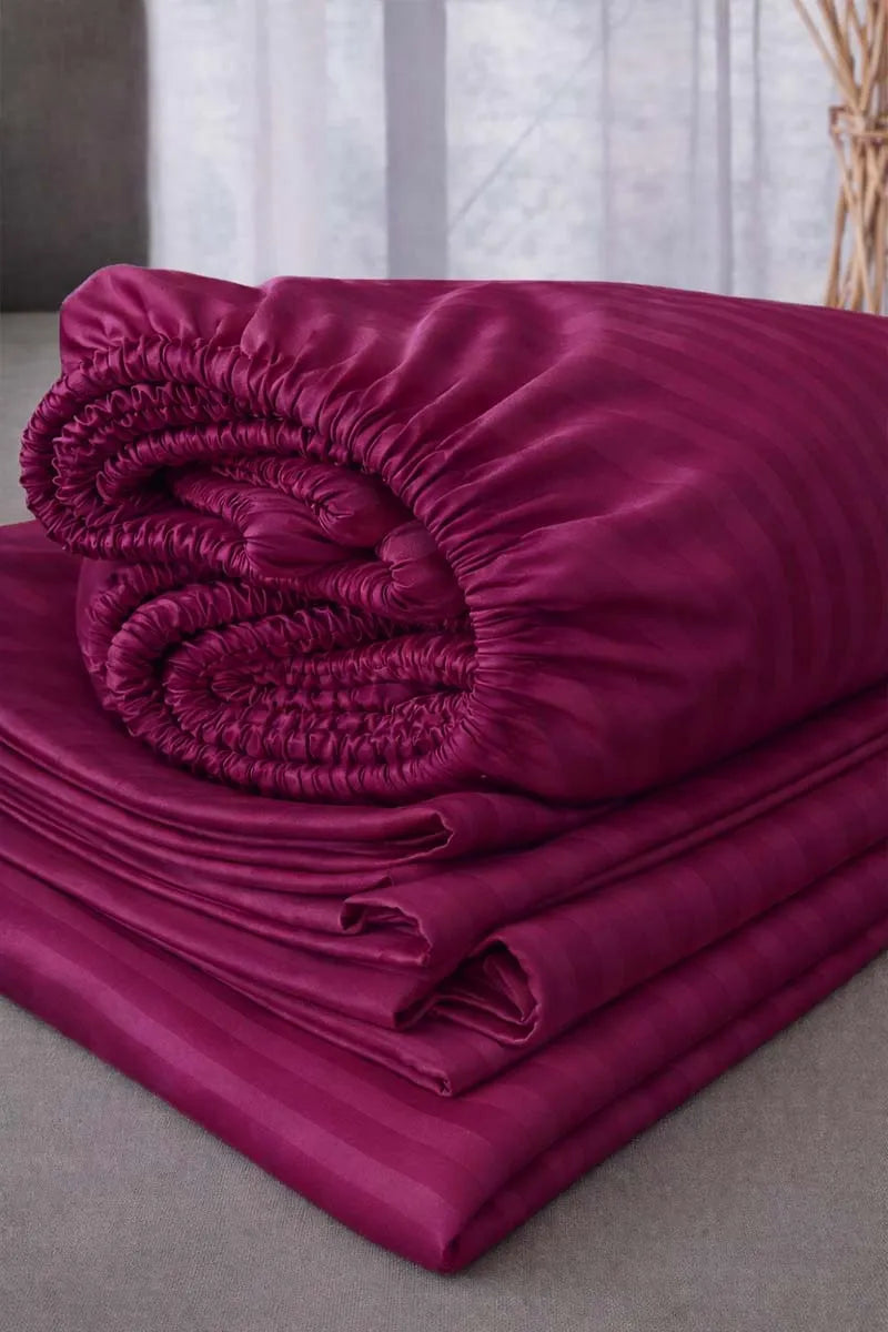 Plum Magenta Quilt Cover Set (6PCS - King Size)