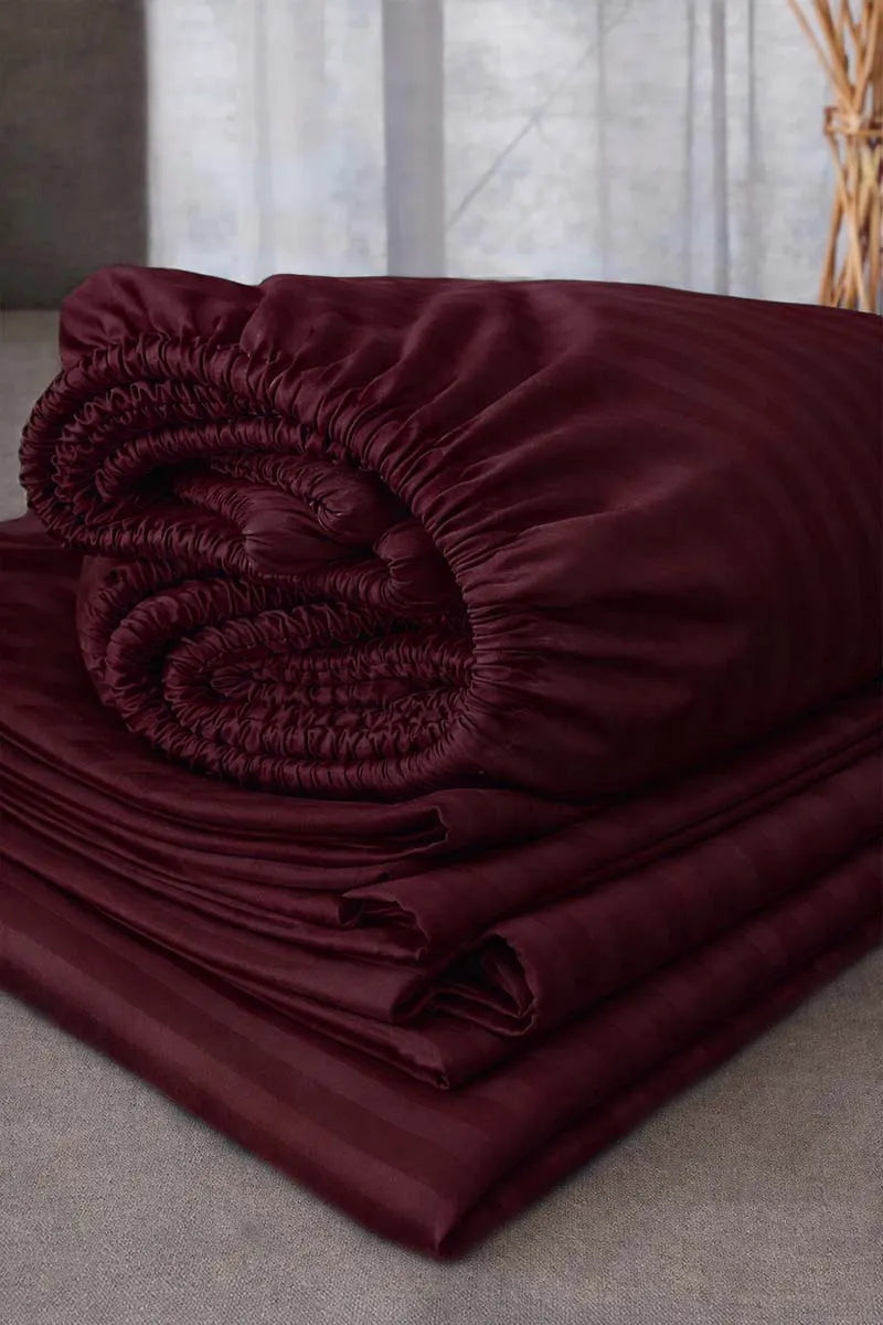 Deep Red Quilt Cover Set (6PCS - King Size)