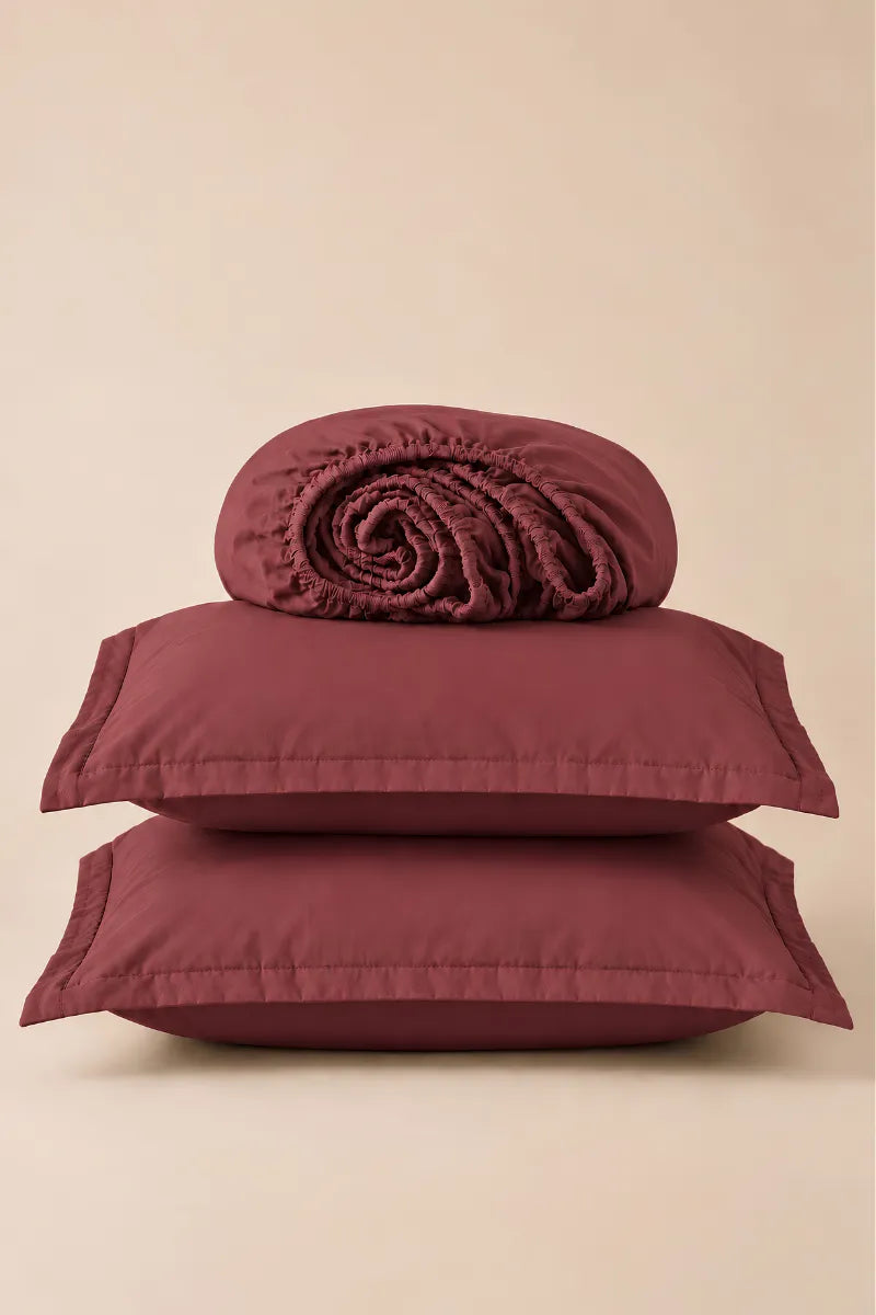 Burgundy Maroon Solid 3-Piece Bedsheet Set