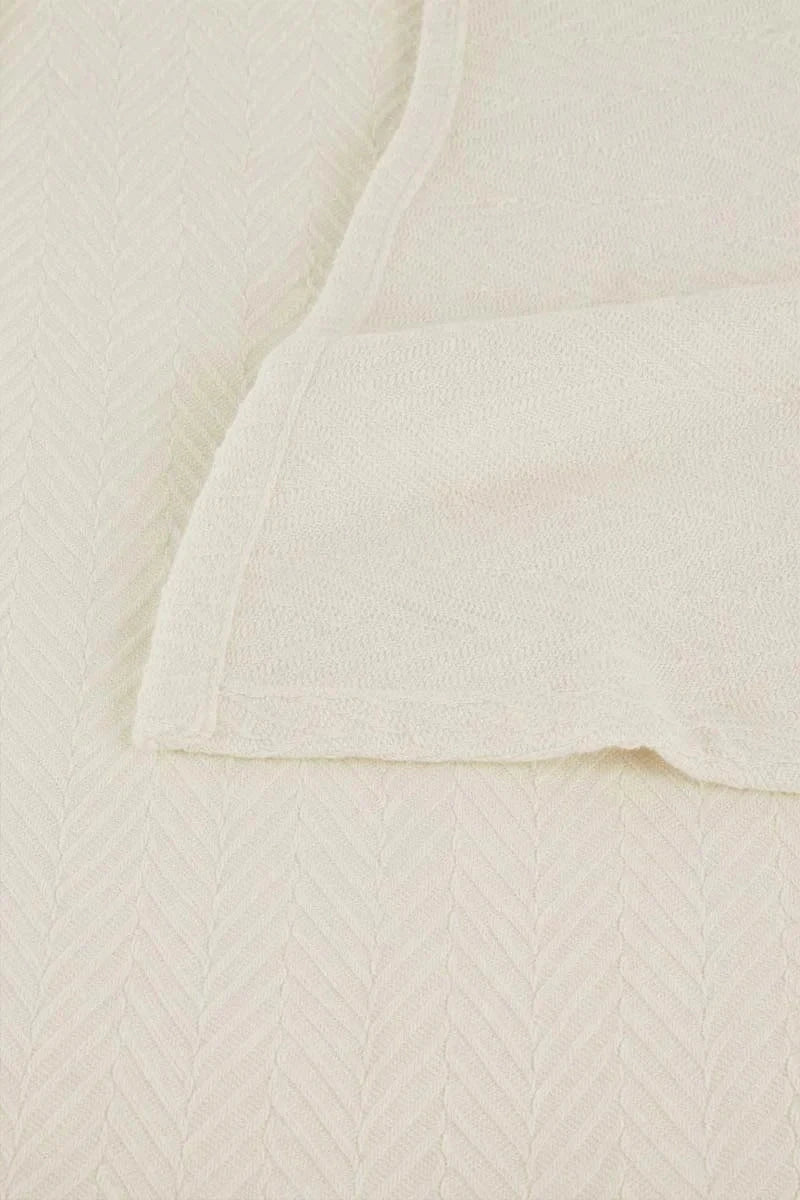 Ivory Cream Thermal Cotton Blanket - Zig-Zag Chevron Texture