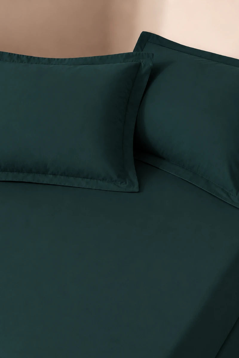 Deep Emerald Green Solid 3-Piece Bedsheet Set