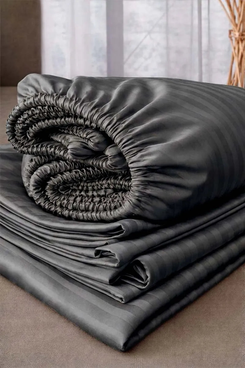 6 PCS Luxury Quilt Cover Set (King Size)