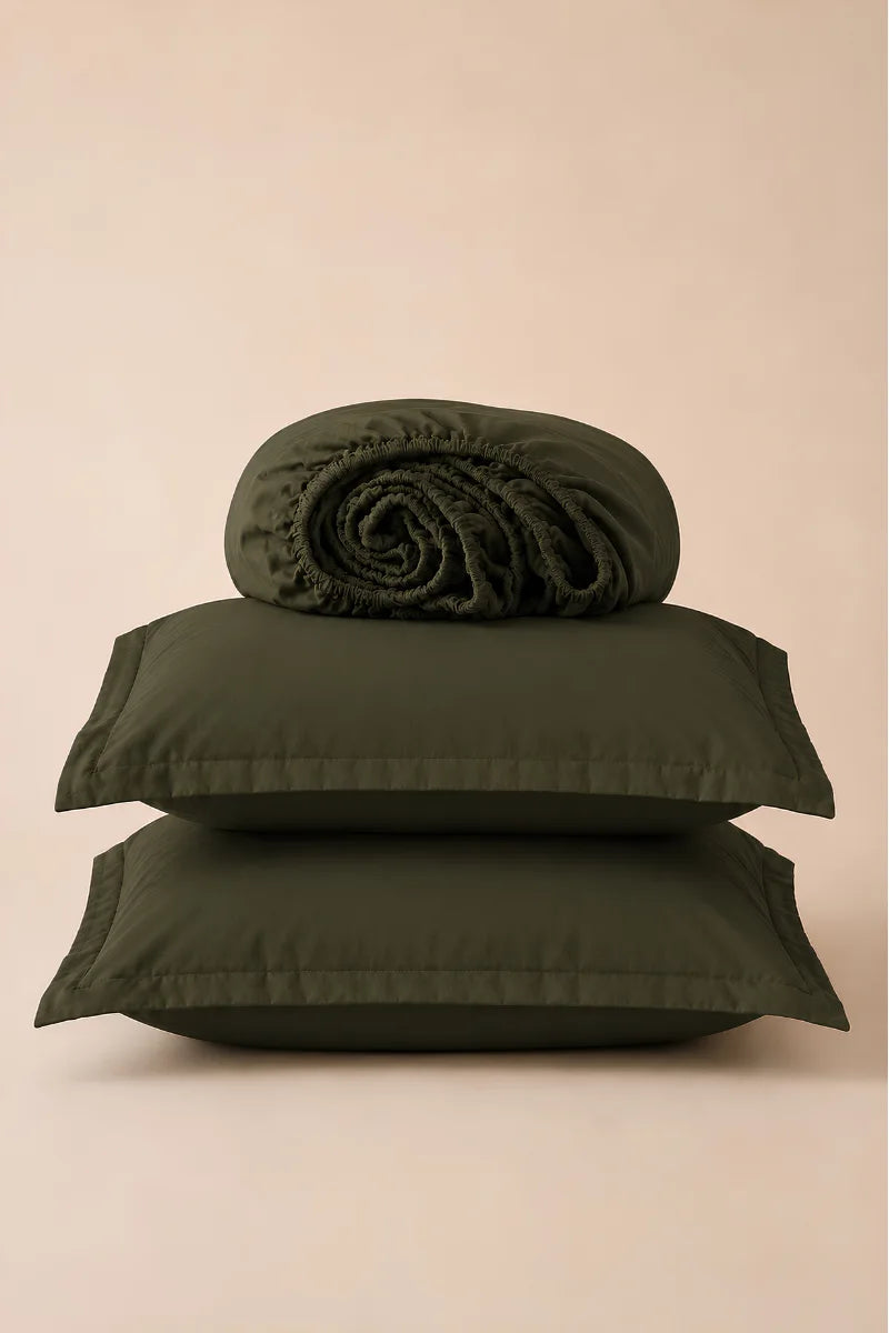 Olive Green Solid 3-Piece Bedsheet Set