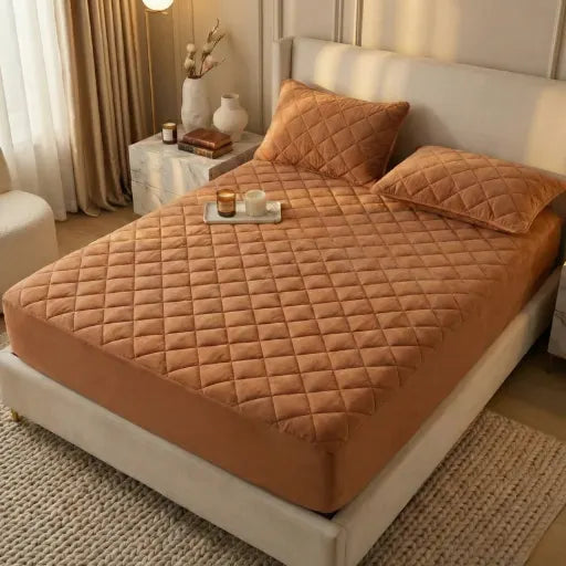 King Size Waterproof Quilted Mattress Cover + 2 Pillow Covers