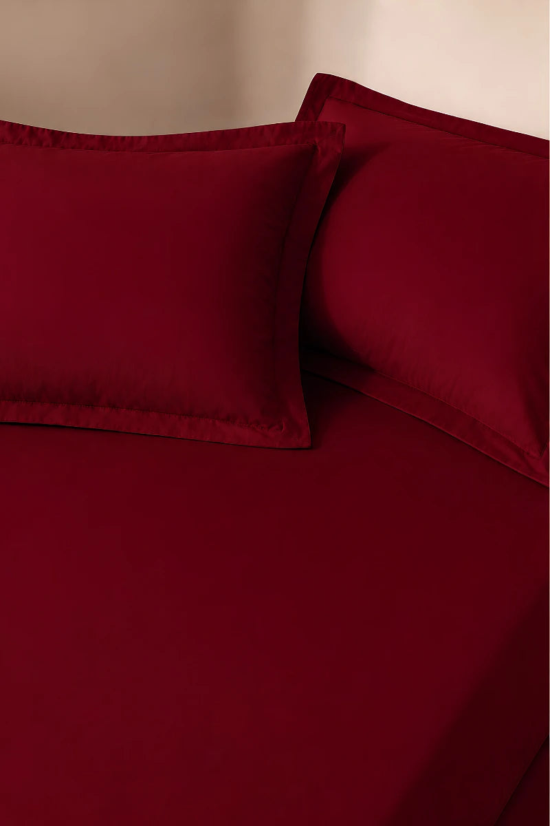 Deep Maroon Solid 3-Piece Bedsheet Set