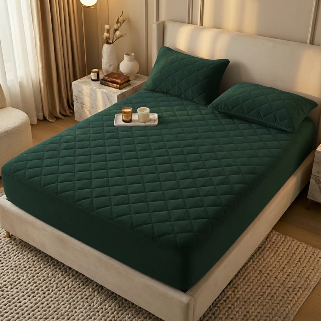 King Size Waterproof Quilted Mattress Cover + 2 Pillow Covers