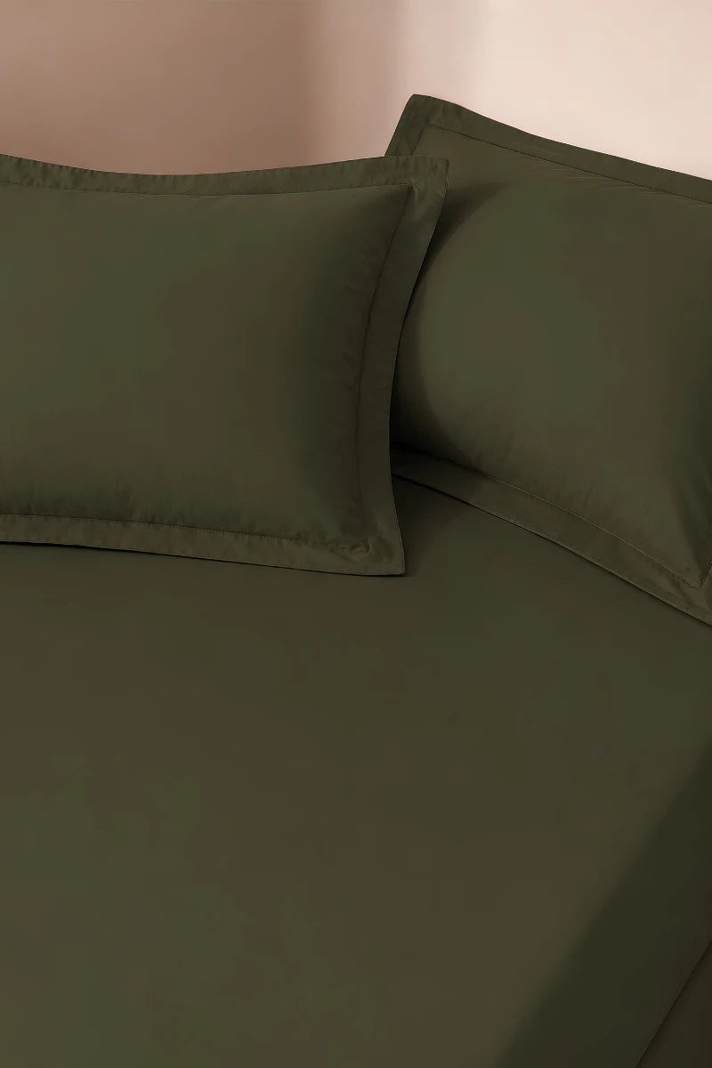 Olive Green Solid 3-Piece Bedsheet Set