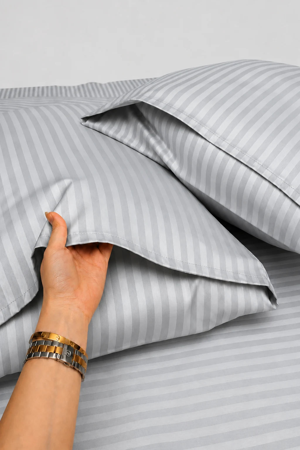 Light Grey Stripe Fitted Bedsheet - King Size