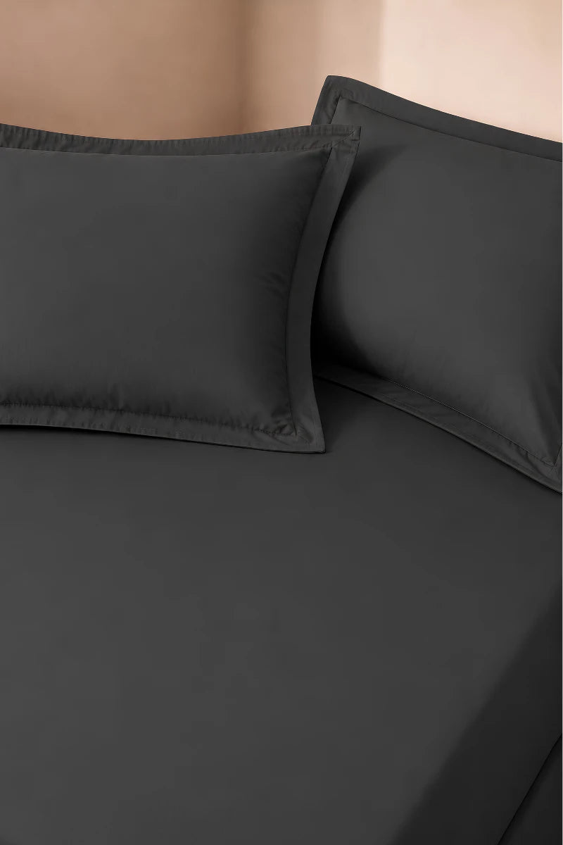 Charcoal Grey Solid 3-Piece Bedsheet Set