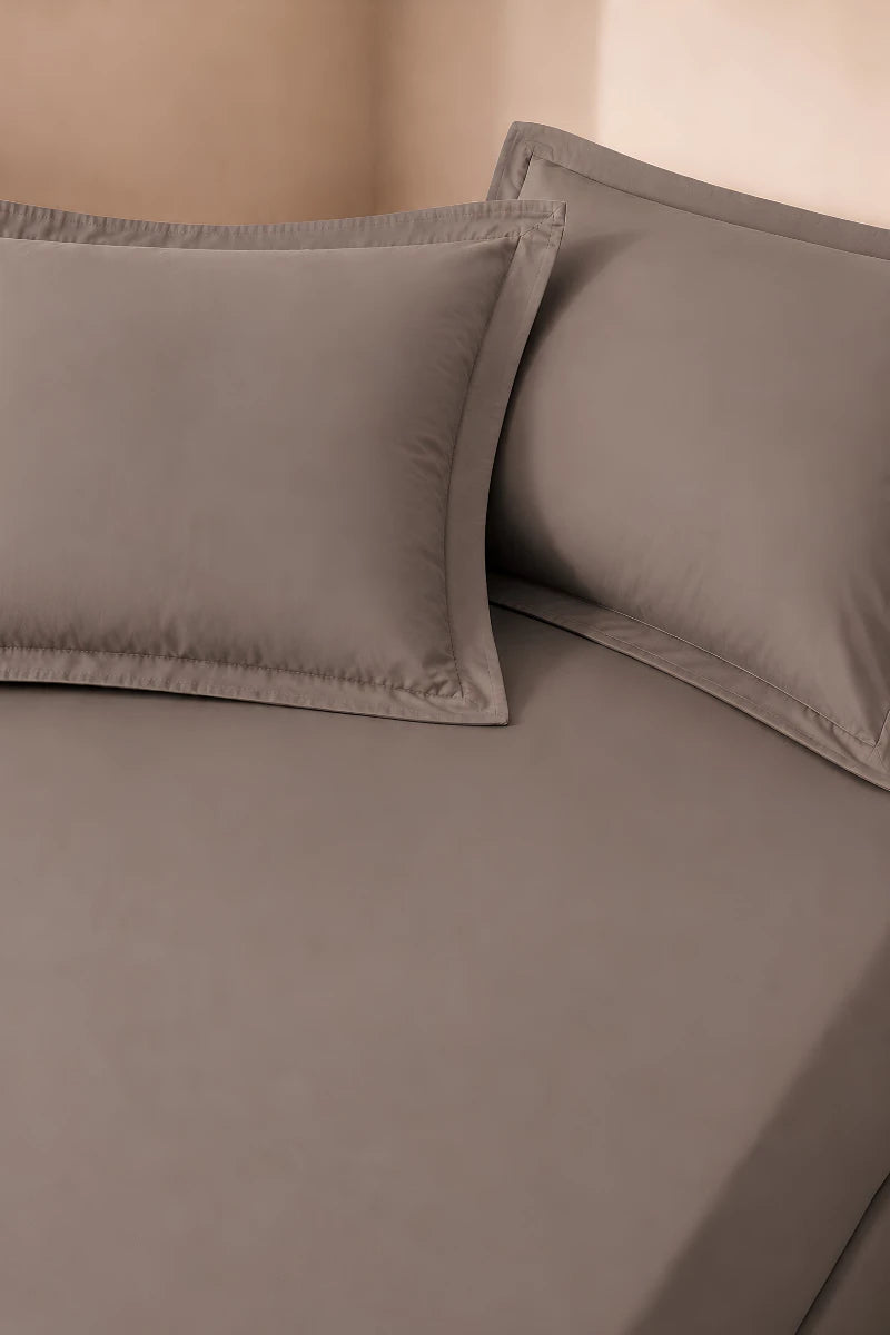 Taupe Grey Solid 3-Piece Bedsheet Set
