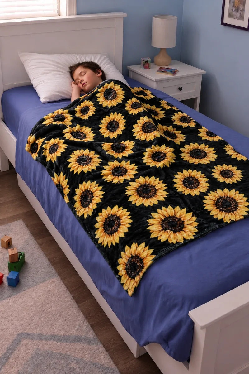 Kids Lightweight Fleece Blanket – Colorful Design – Size (38" x 26")