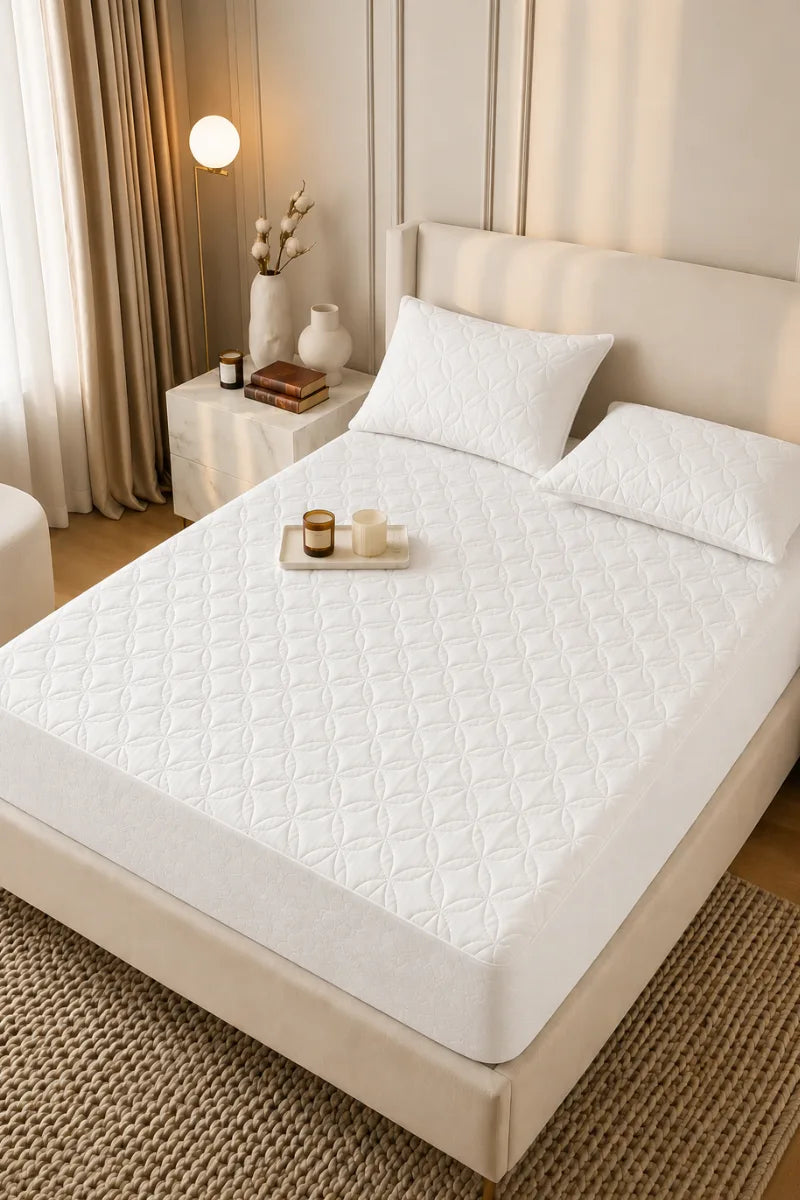 King Size Waterproof Quilted Mattress Cover + 2 Pillow Covers