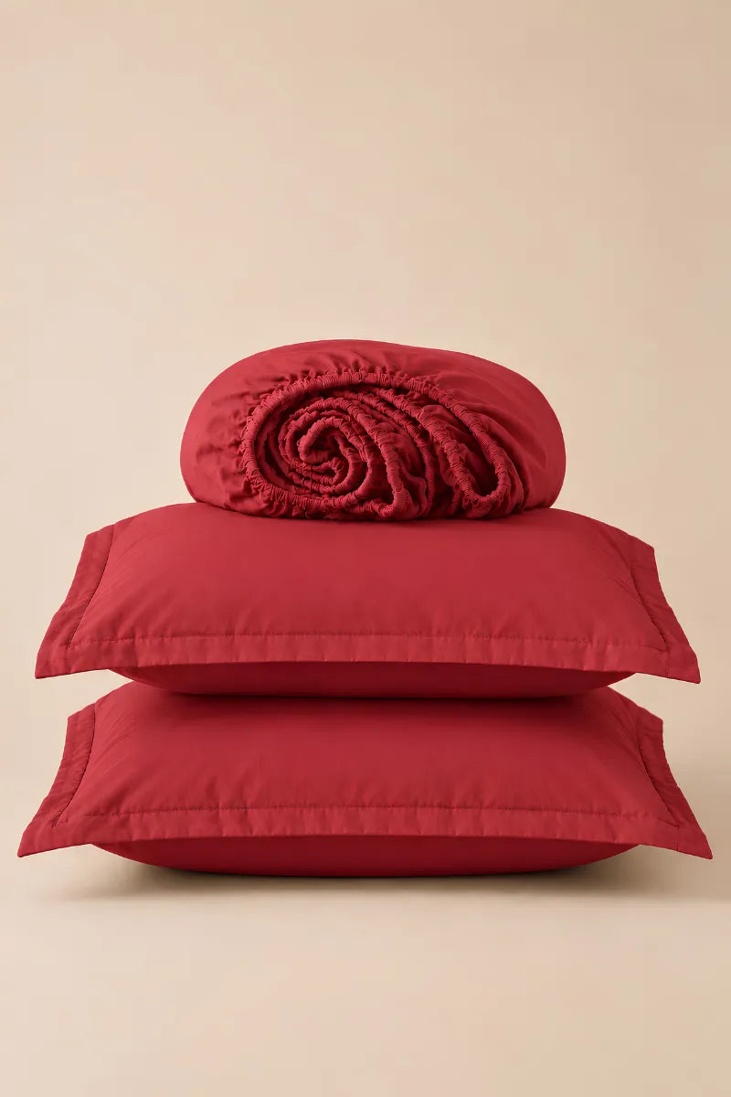 Crimson Red Solid 3-Piece Bedsheet Set