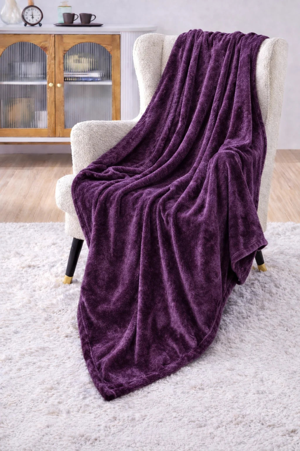 Soft and Cozy Purple Fleece Throw Blanket for Ultimate Comfort