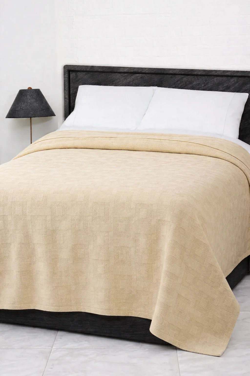 Cozy (Beige) Geometric Thermal Blanket – 72x90 Inches | 300 GSM