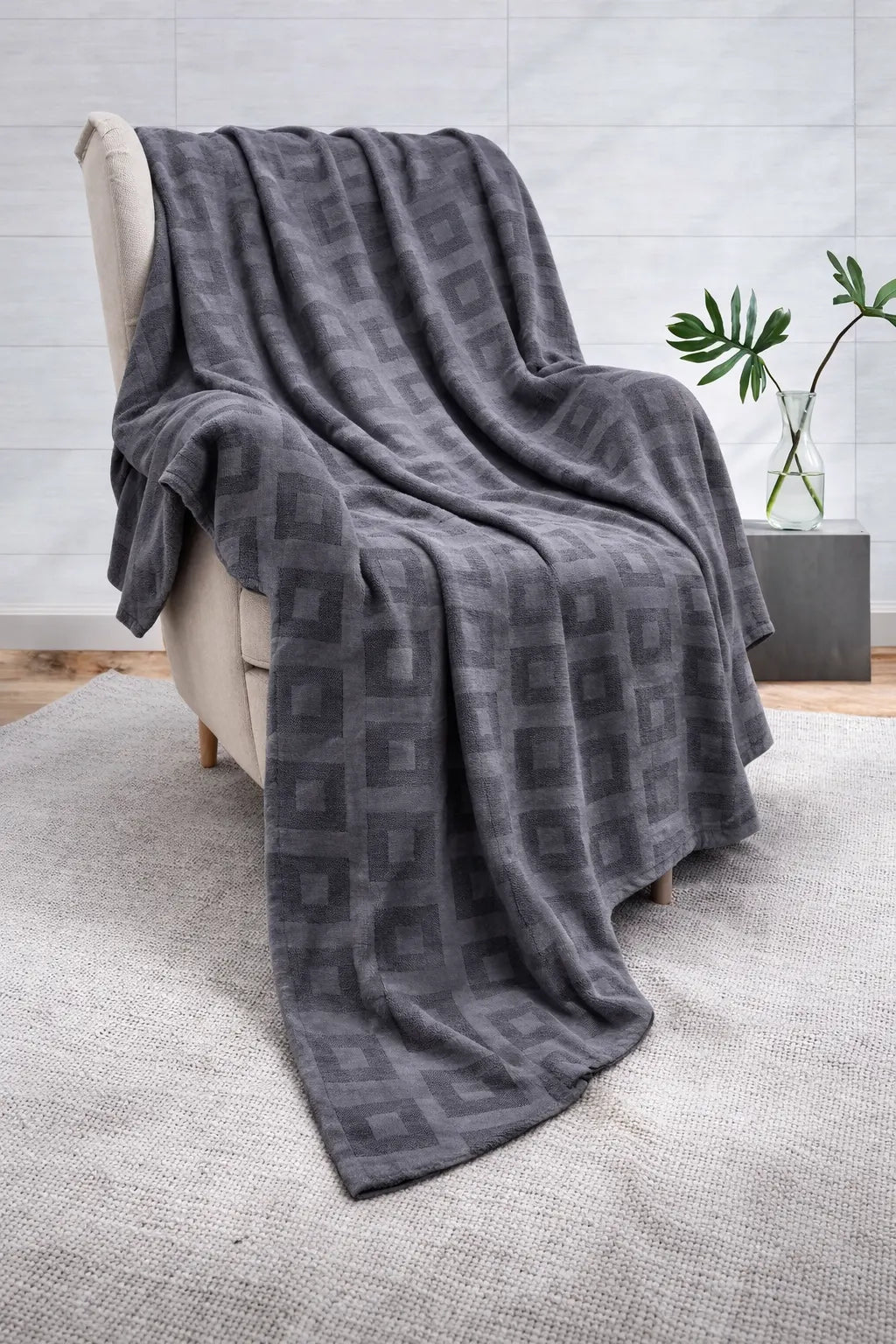 Cozy (Dark Gray) Geometric Thermal Blanket – 72x90 Inches | 300 GSM