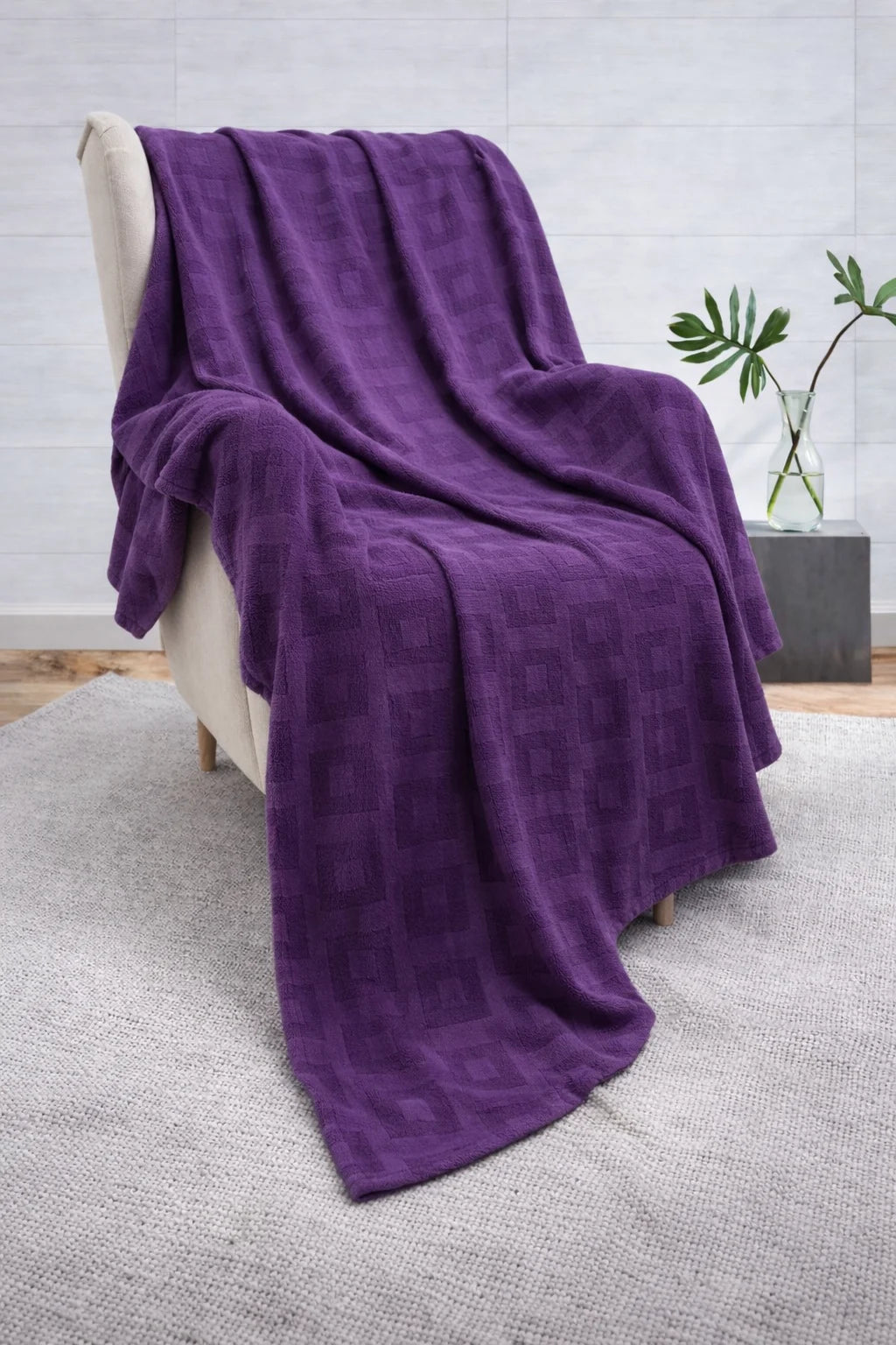 Cozy (Purple) Geometric Thermal Blanket – 72x90 Inches | 300 GSM