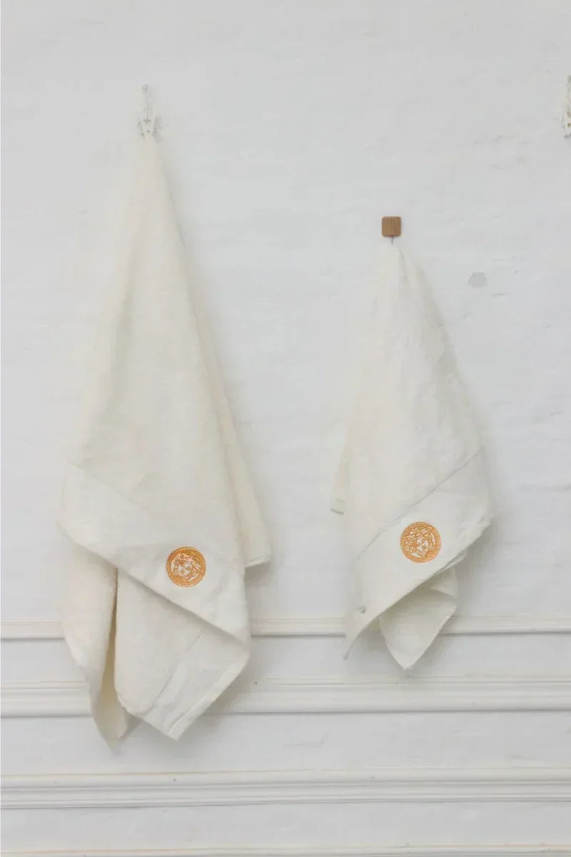 Versace Pure Cotton Bath Towel Set – Export Quality (2-Pcs)