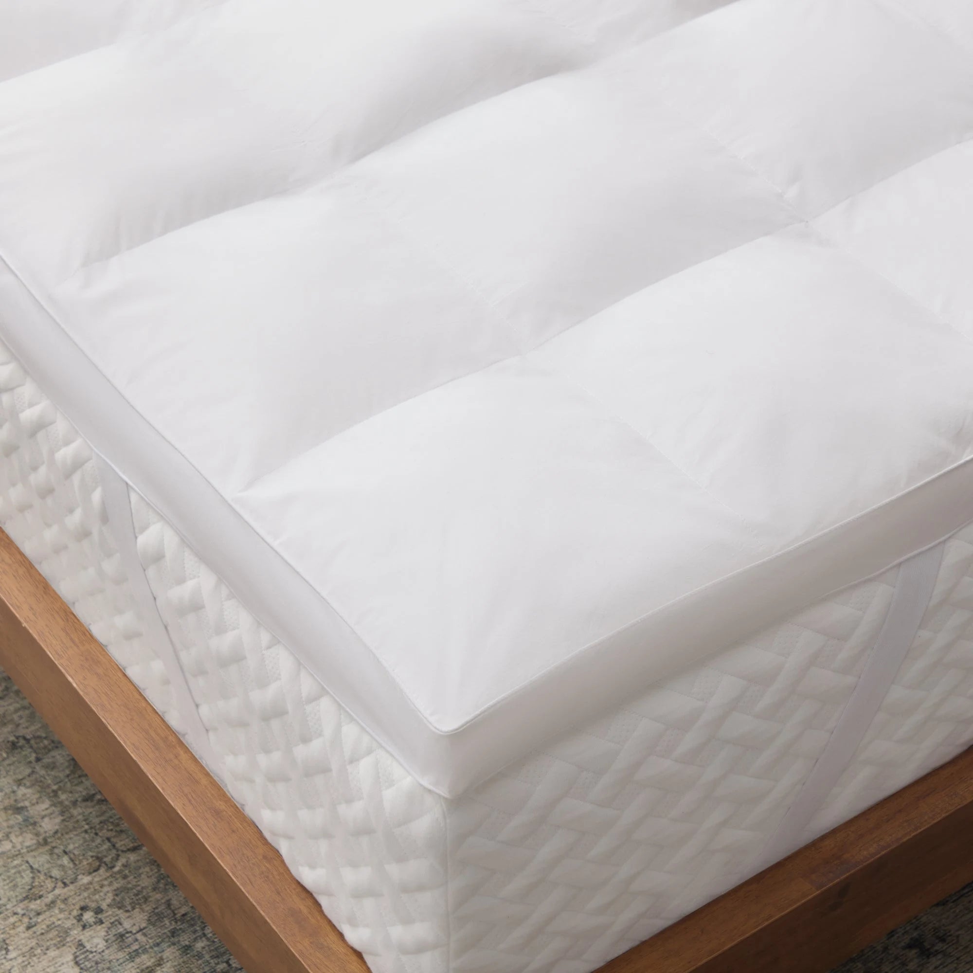 Square Quilted Mattress Topper (King 72 x 78 inches)